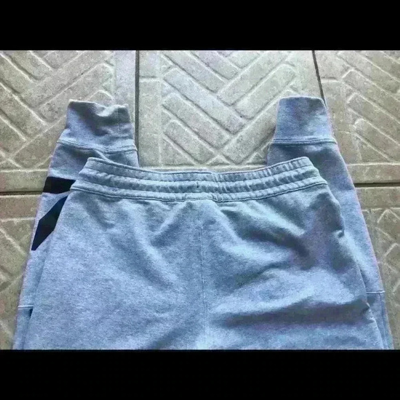 Reebok Joggers - Picture 4 of 4